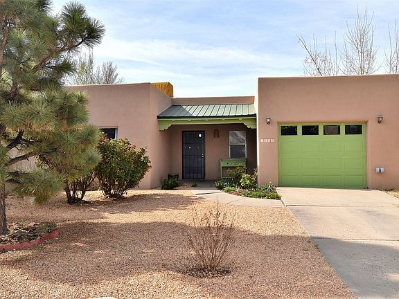 2nd image of 1558 Calle Angelina