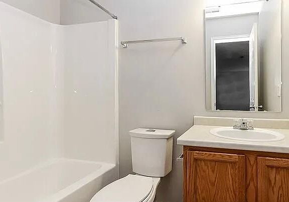 3rd image of 281201 Dawnlake Dr