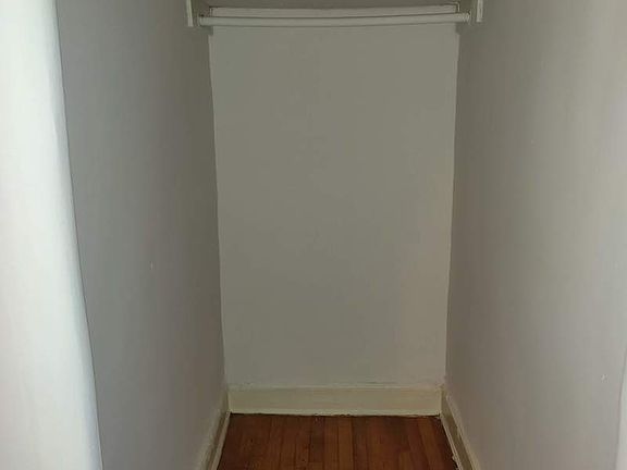 3rd image of 4536 39th Pl APT 3G