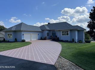 316 Saligugi Ln, Loudon, TN 37774