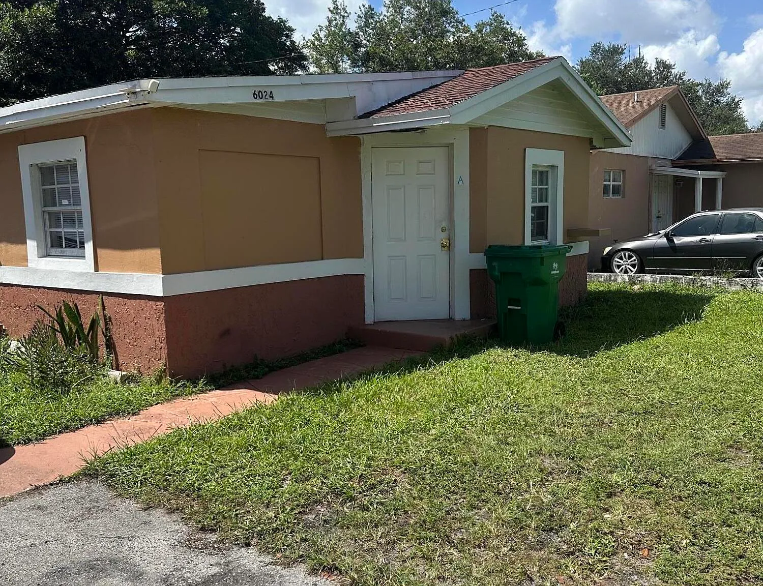 3 bed, 2.0 bath, 3751 sqft, $1,700 — Photo 2