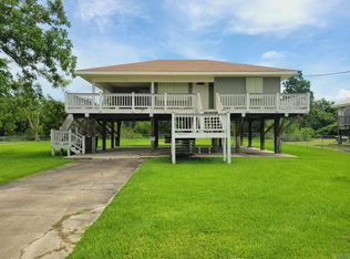 126 Rose St, Dulac, LA 70353
