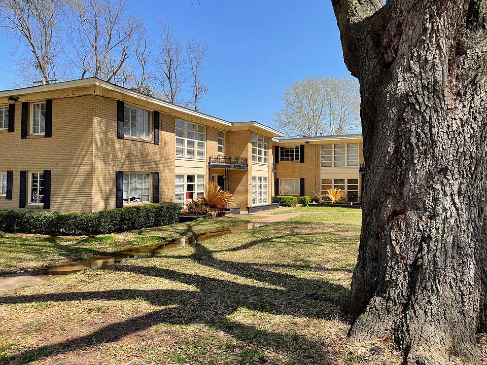 1st image of 3803 Parkway Dr Unit D