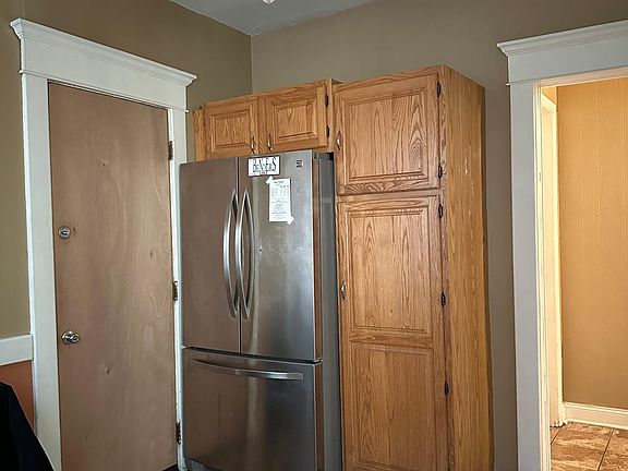 2nd image of 422 Central Ave #2