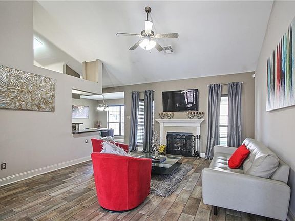 4th image of 5140 Savannah Ln