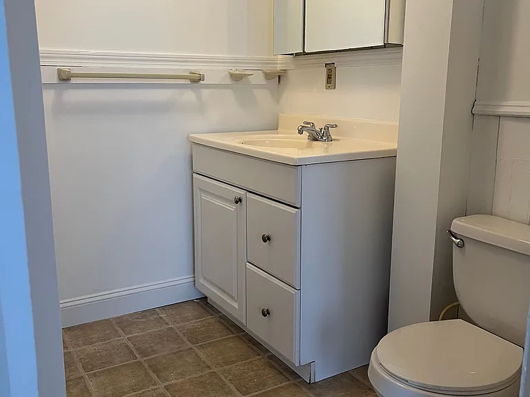 192 Washington Ave #3 — Photo 8