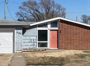 3103 Foxboro Dr, Salina, KS 67401
