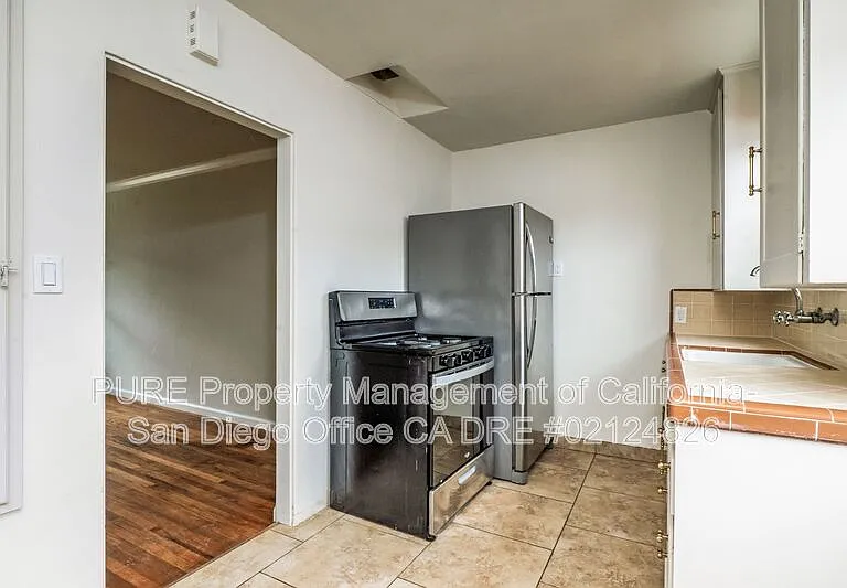 4335 Utah St — Photo 9