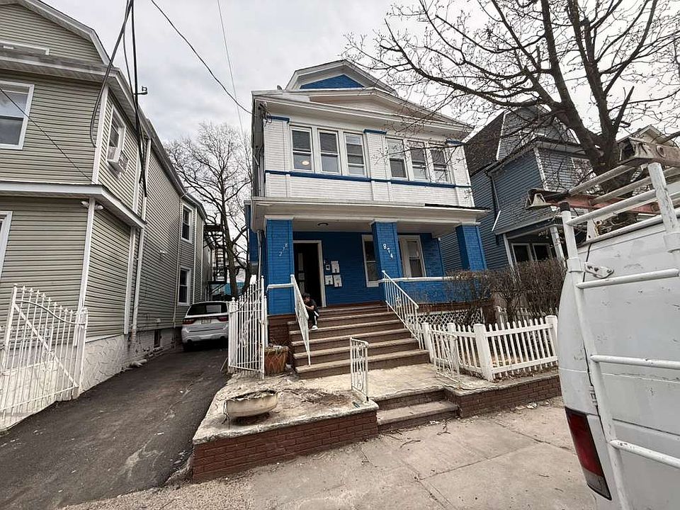 1st image of 872 S 18th St Floor 3