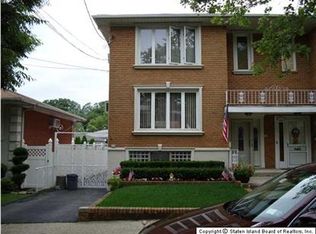 28 Providence St, Staten Island, NY 10304