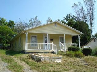 1016 Montgomery St, Johnson City, TN 37604