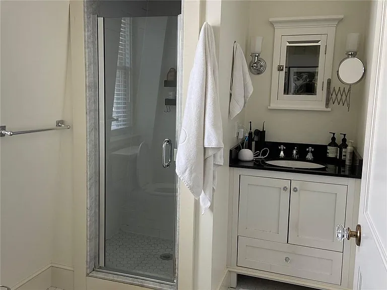 117 Sheldon St #2 — Photo 8