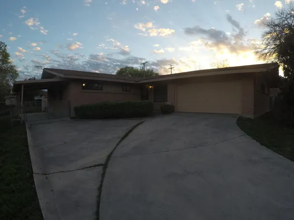 106 Springwood Ln, San Antonio, TX 78216