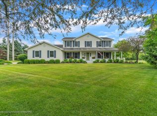 9676 Missaukee Ln, Haslett, MI 48840