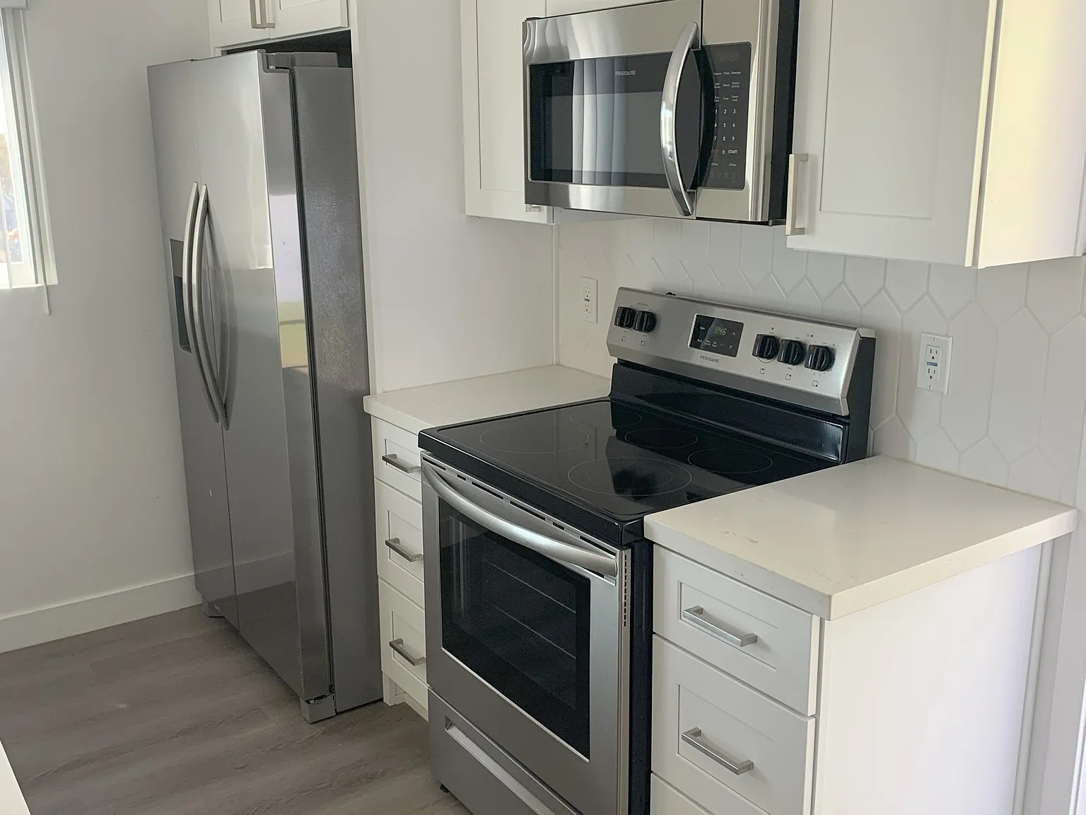 1 bed, 444 sqft, $2,200 — Photo 2