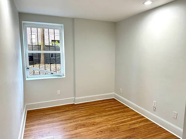 616 Columbus Ave #B1 — Photo 5