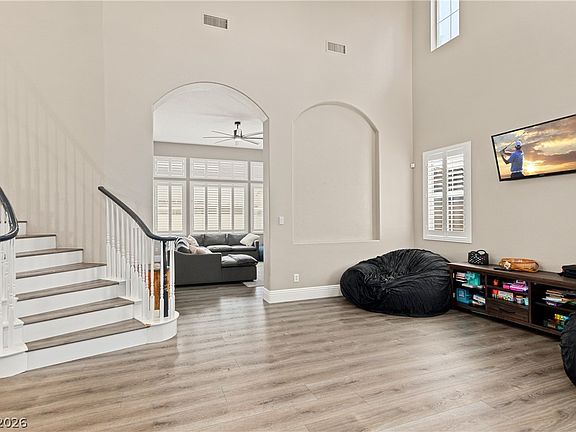 5th image of 9391 Arrowhead Bluff Ave