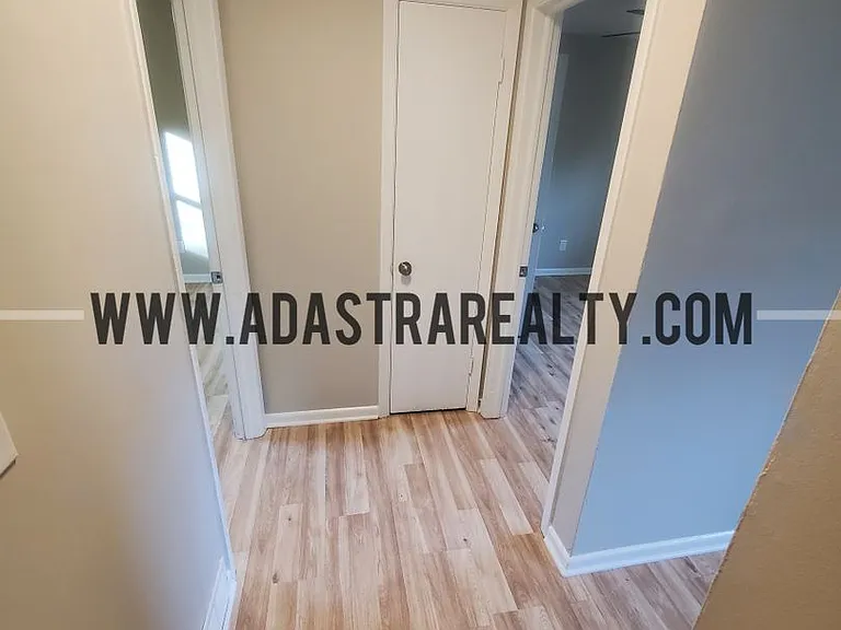 3444 N 59th St — Photo 9