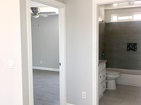 5th image of 5252 Meridian St APT 4