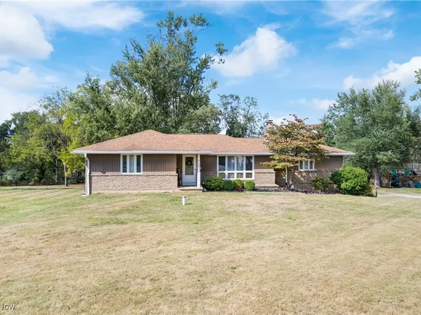 5109 Columbus Rd NE, Louisville, OH 44641
