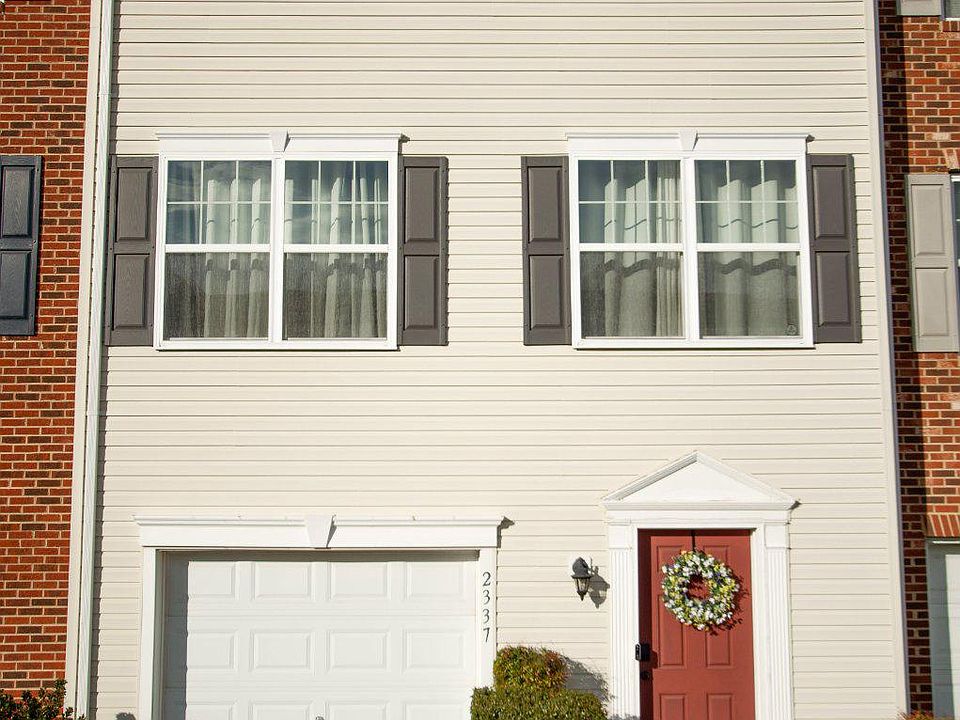 1st image of 2337 Drake Ln