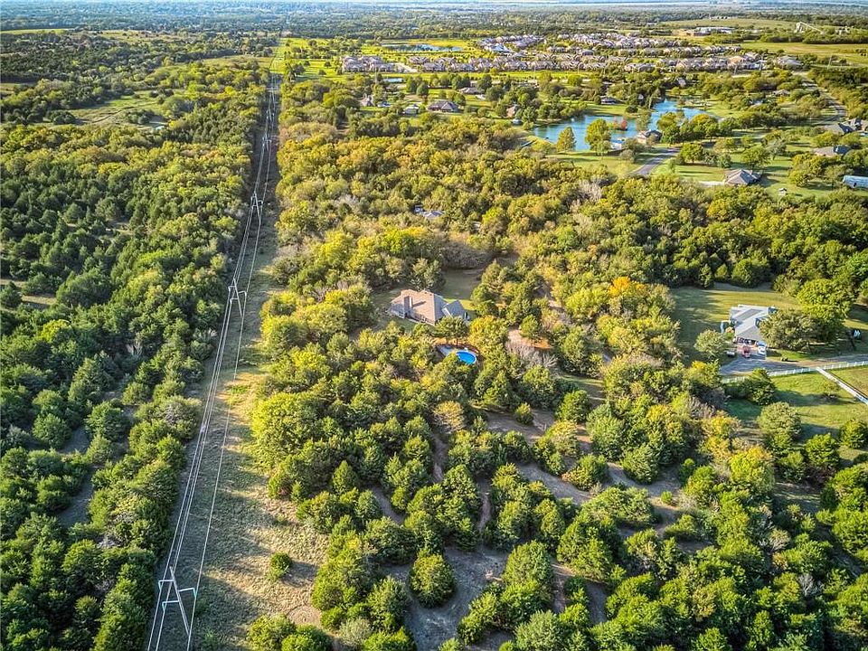 1st image of 3001 Black Locust Pl