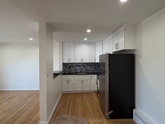 2nd image of 89 Uhland St #11