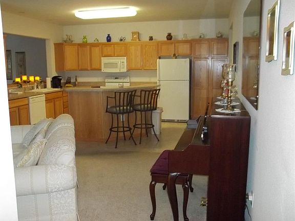2nd image of 726A Herndon Dr