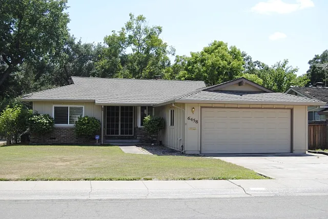 6458 Woodhills Way photo 1