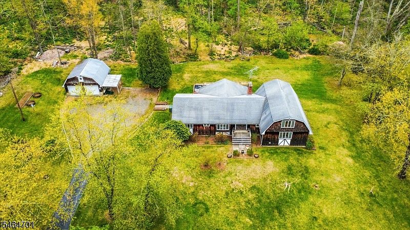 1st image of 49 Frog Hollow Rd