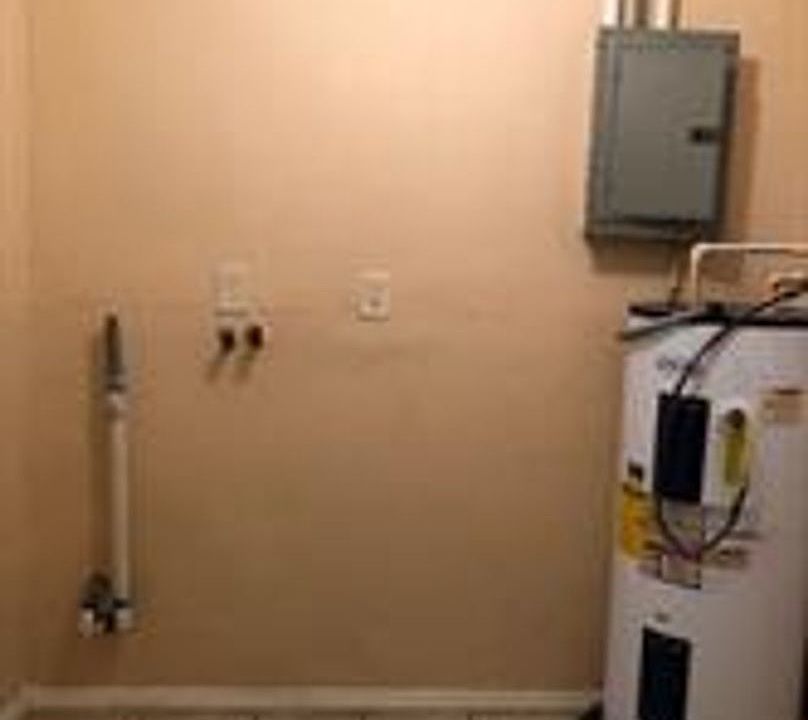 1st image of 123 Academy Ave