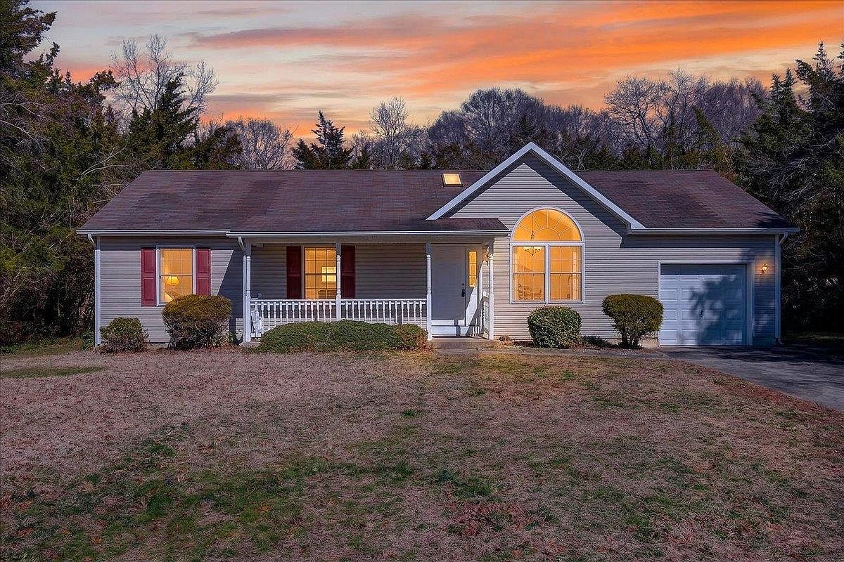 8 Meadows Edge Dr, Cape May Court House, NJ 08210 | Zillow