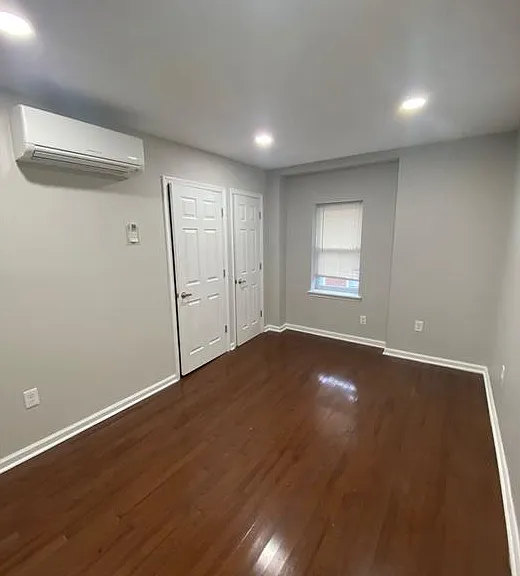 1435 Cambridge St — Photo 4