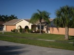 2265 Queen Ann St, Merritt Island, FL 32952