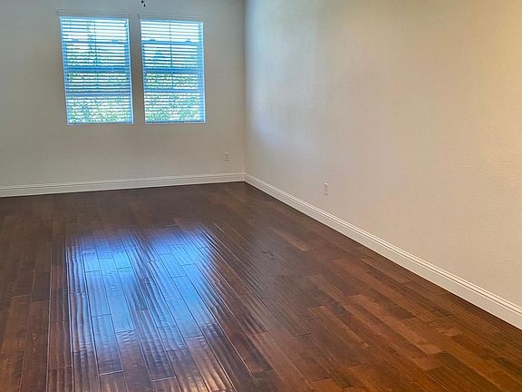 4th image of 3055 Madsen St