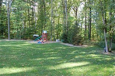 4th image of 3205 Linden Pl