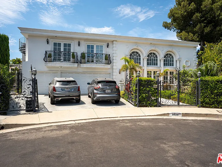 8020 Zeus Dr — Photo 15