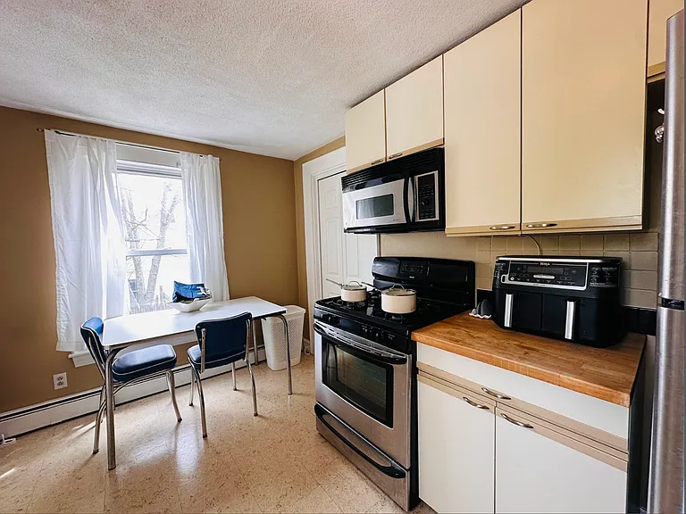 55 W Central St #2 — Photo 16