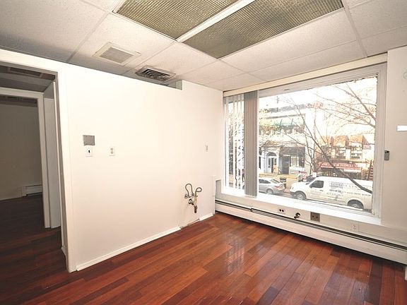 3rd image of 150 Montague St APT 2