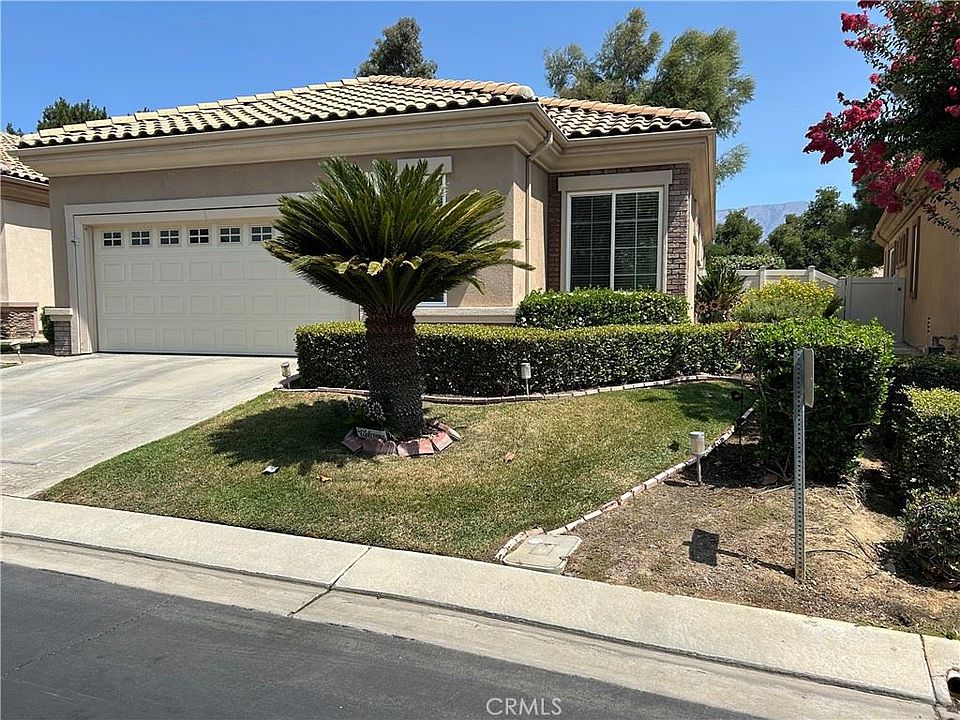 1st image of 448 Brooklawn Dr