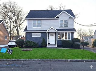 81 Hutchinson St, Clark, NJ 07066