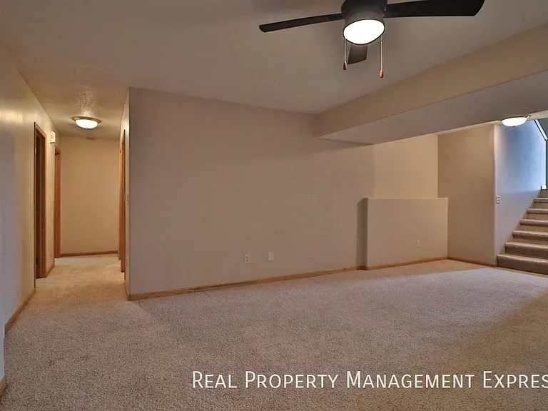 1111 S Dundee Dr — Photo 14