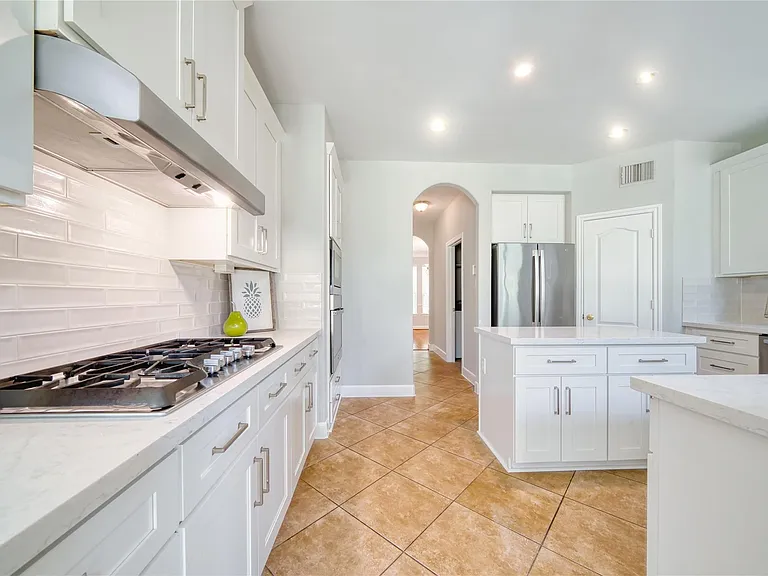5619 Riverstone Crossing Dr — Photo 12