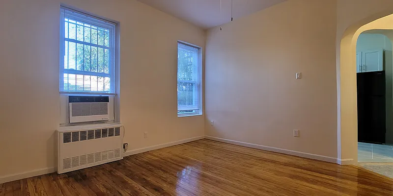 Rented by Michal Kuras, LREB | media 16