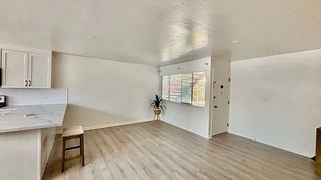 1733 Lacassie Ave #2 — Photo 4