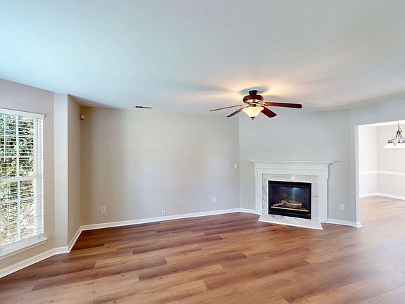 5th image of 1838 Chinchester Ln