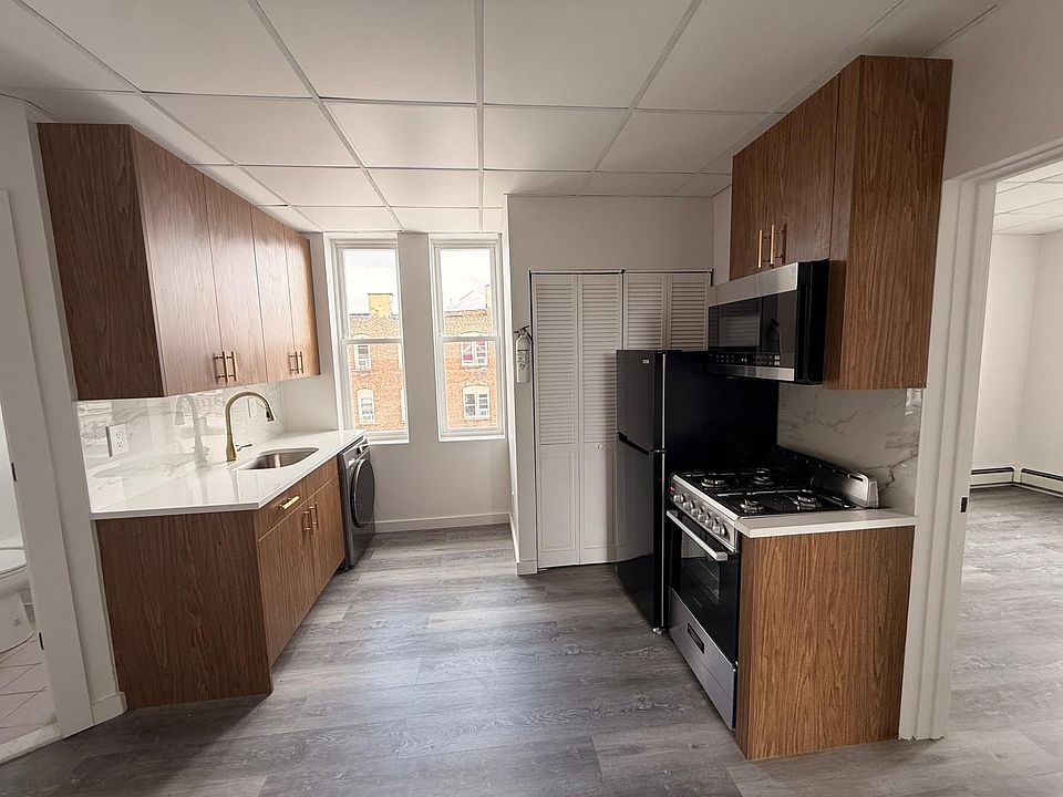 1st image of 6006 Bergenline Ave #12E