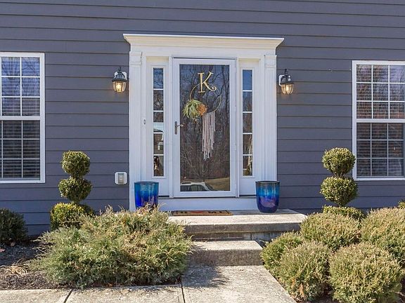 5th image of 7716 High Wind Dr