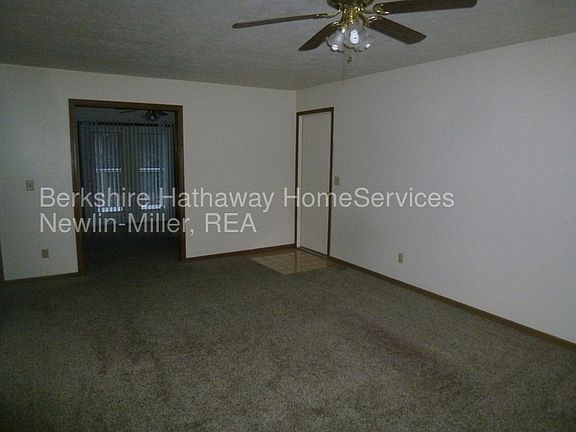 2nd image of 1620 Country Walk Ct