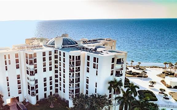 3rd image of 3115 Gulf Shore Blvd N APT 111S